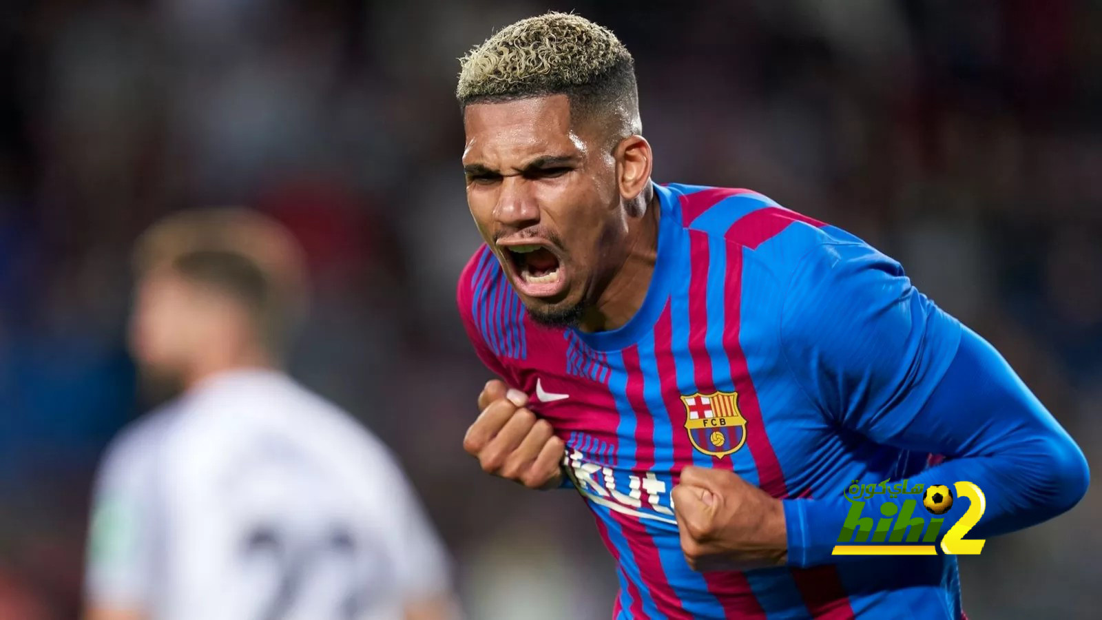 تقارير.. أراوخو يقود دفاعات برشلونة بالكلاسيكو