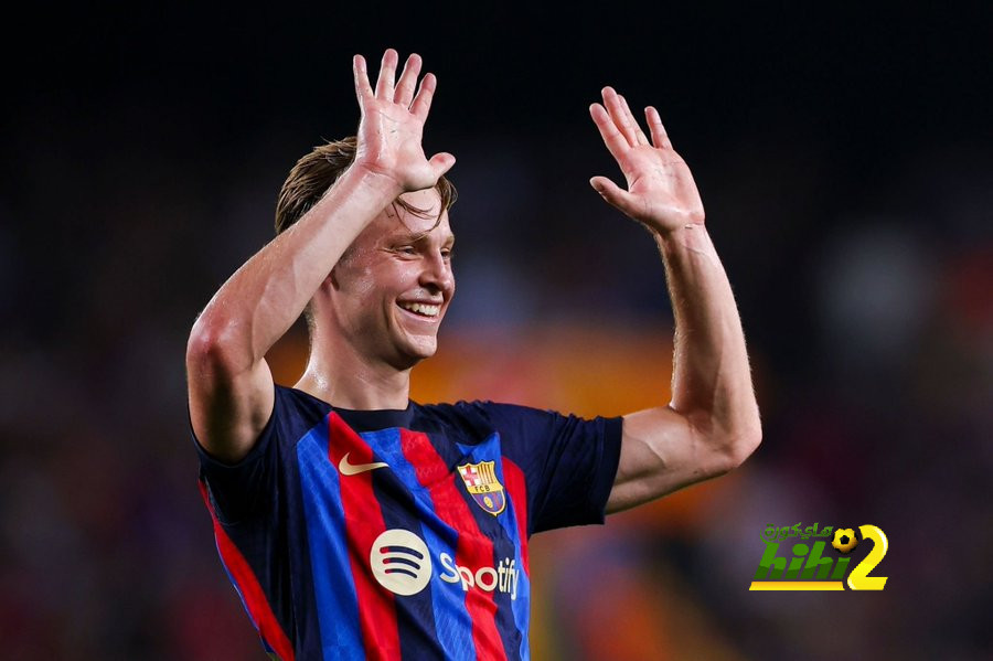 دي يونج يحب برشلونة أكثر من ميسي !