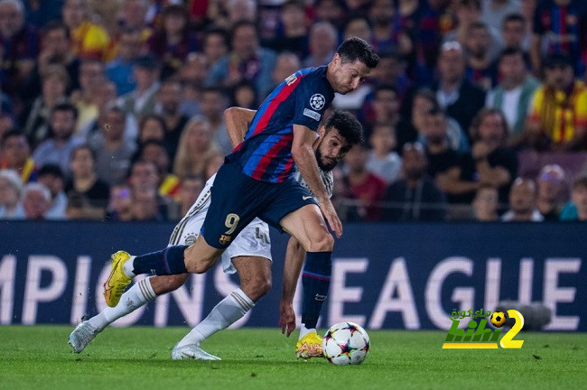 تشافي أو كومان … برشلونة هو نفسه!