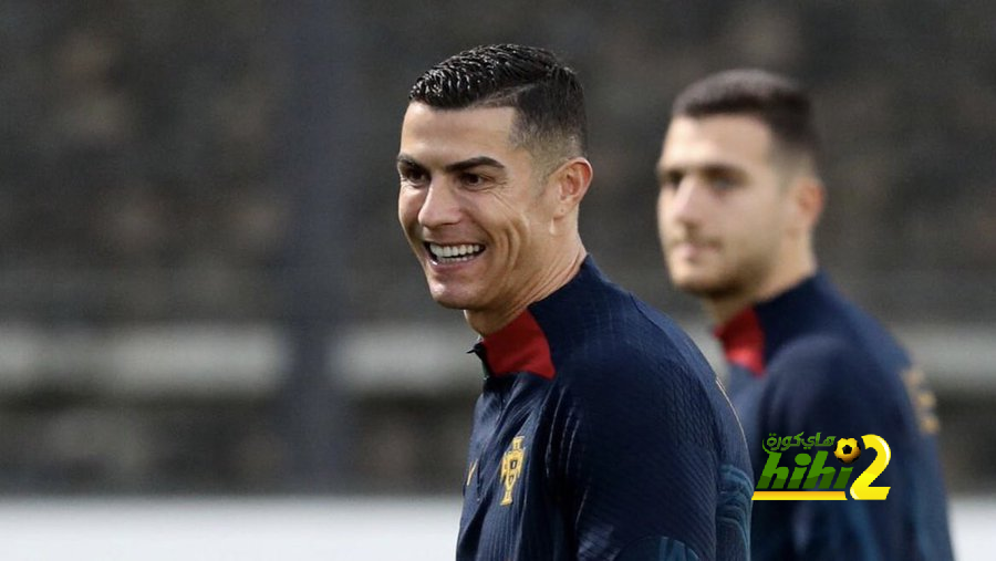 هل يتعاقد أتلتيكو مدريد مع رونالدو ؟