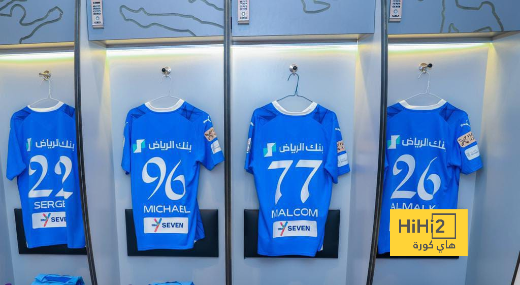 الهلال بالقميص الأساسي أمام أبها