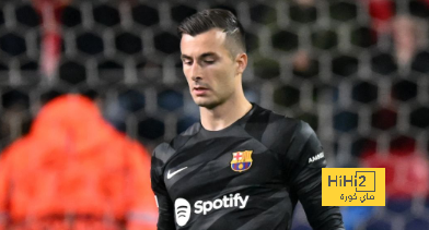 بينا يحافظ على تقدم برشلونة بإنقاذ مميز أمام بارباسترو
