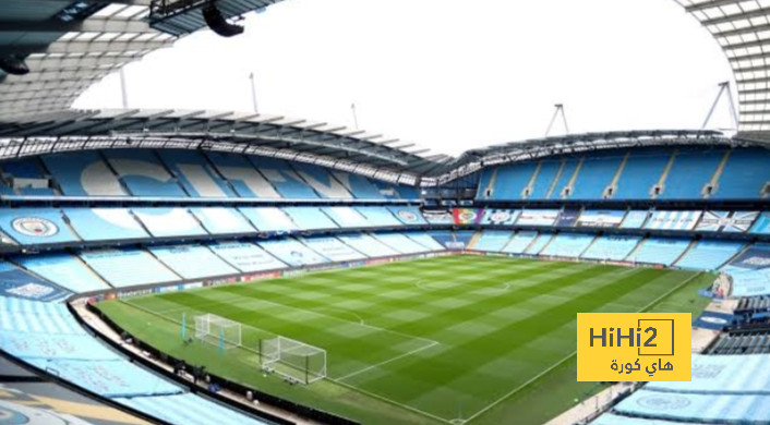 ملعب الاتحاد يتجهز لموقعة مانشستر سيتي و أرسنال