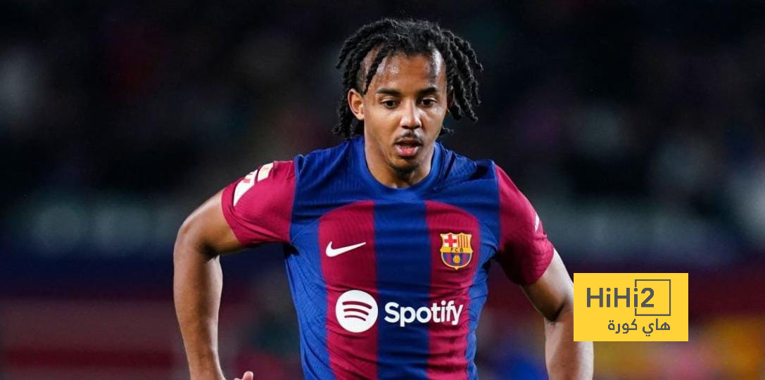 خط دفاع برشلونة ضد فالنسيا بالليغا