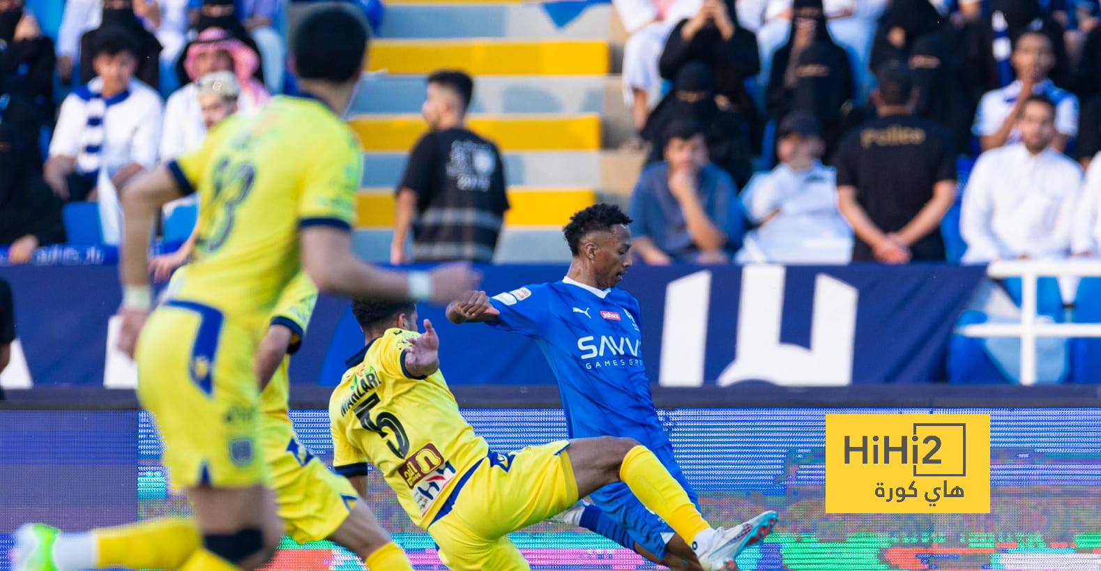 إحصائيات الشوط الأول بين الهلال والتعاون