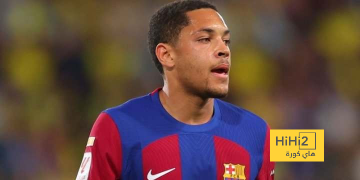 سبب إنهاء أجازة فيتور روكي وعودته لبرشلونة