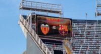 ملعب فالنسيا يفتح أبوابه للجمهور قبل لقاء برشلونة