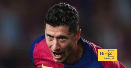 ليفاندوفسكي يدخل نادي المائة بقميص برشلونة