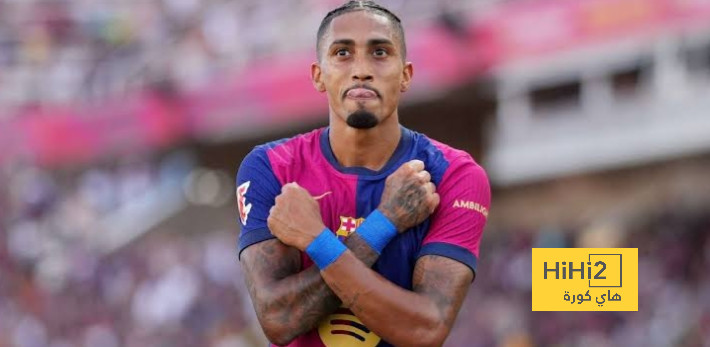 صور.. رافينيا ينقذ برشلونة من هدف محقق