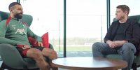 فيديو| محمد صلاح يثير الجدل.. هل سيرحل عن ليفربول؟