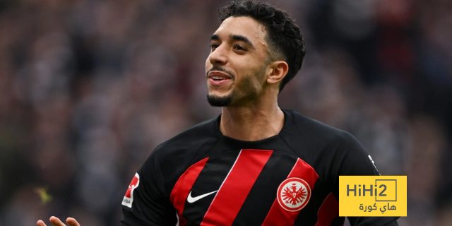 صور: مرموش يودع جماهير فرانكفورت استعدادًا للرحيل