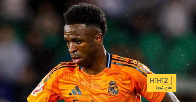 فينيسيوس يواصل معركته ضد العنصرية ويدعم لاعب بالميراس بهذه الرسالة