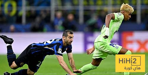 صور.. خطأ جسيم من تقنية الفار في مباراة برشلونة وانتر ميلان