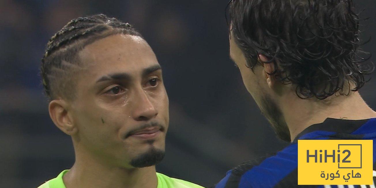 الجماهير تحسمها: هل الحكم سبب إقصاء برشلونة من دوري الأبطال؟