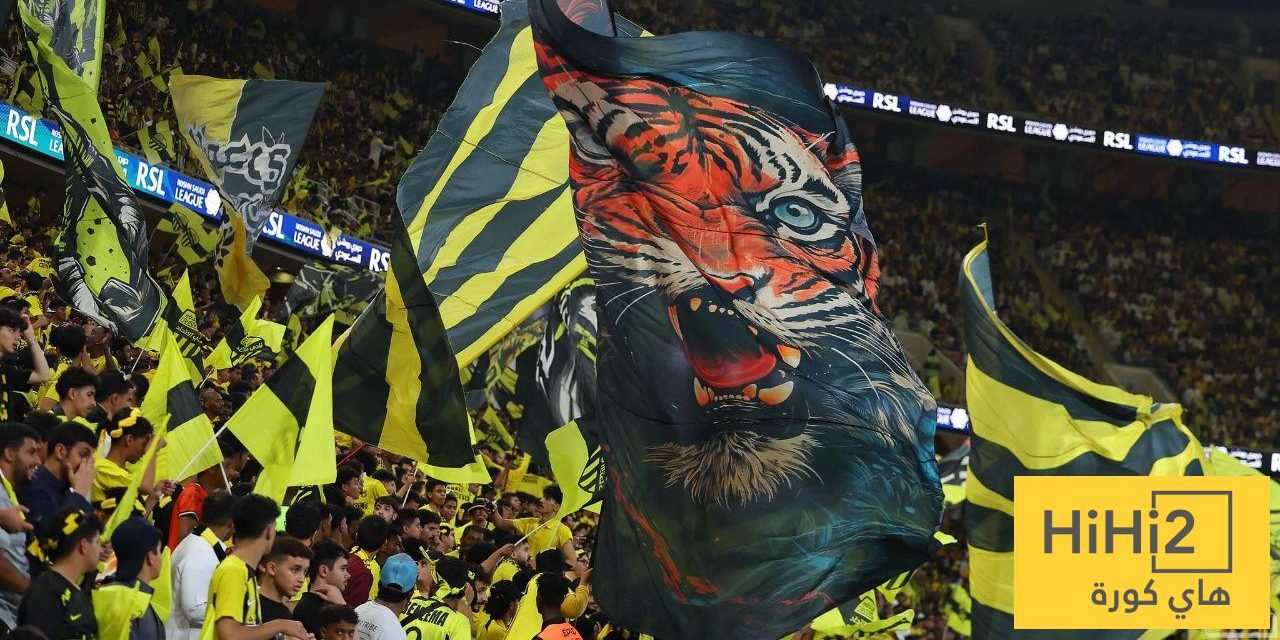 عضو شرف الاتحاد يقدم هدية للجماهير قبل مواجهة الرائد