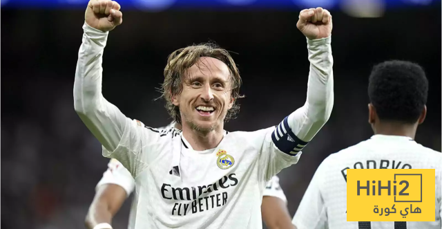 صحفي مدريدي يطالب بتجديد عقد مودريتش