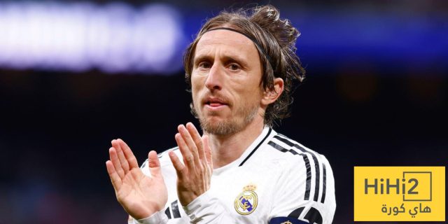 مودريتش أبلغ هذا اللاعب بارتداء قميصه بعد الرحيل عن الريال