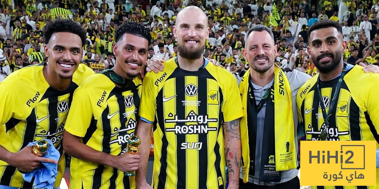 أول تعليق من مدرب الاتحاد بعد تجديد عقده
