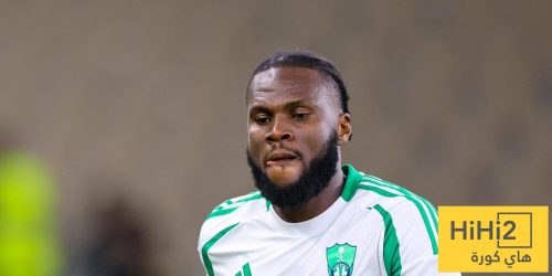 ليدز ينافس فيورنتينا على ضم كيسيه