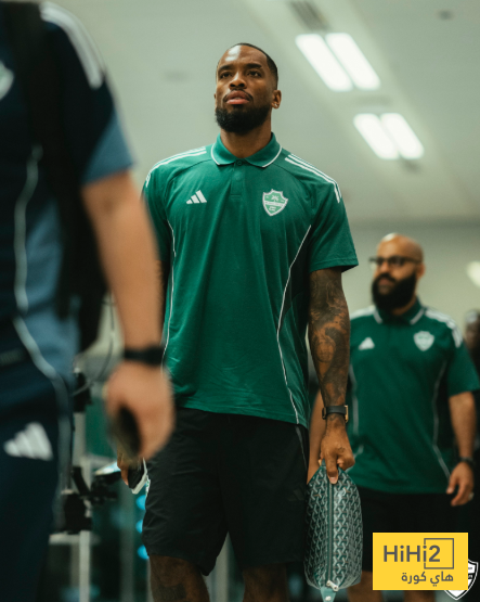 صور : شاهد وصول النادي الأهلي لمواجهة نيوم 4 صور : شاهد وصول النادي الأهلي لمواجهة نيوم 3