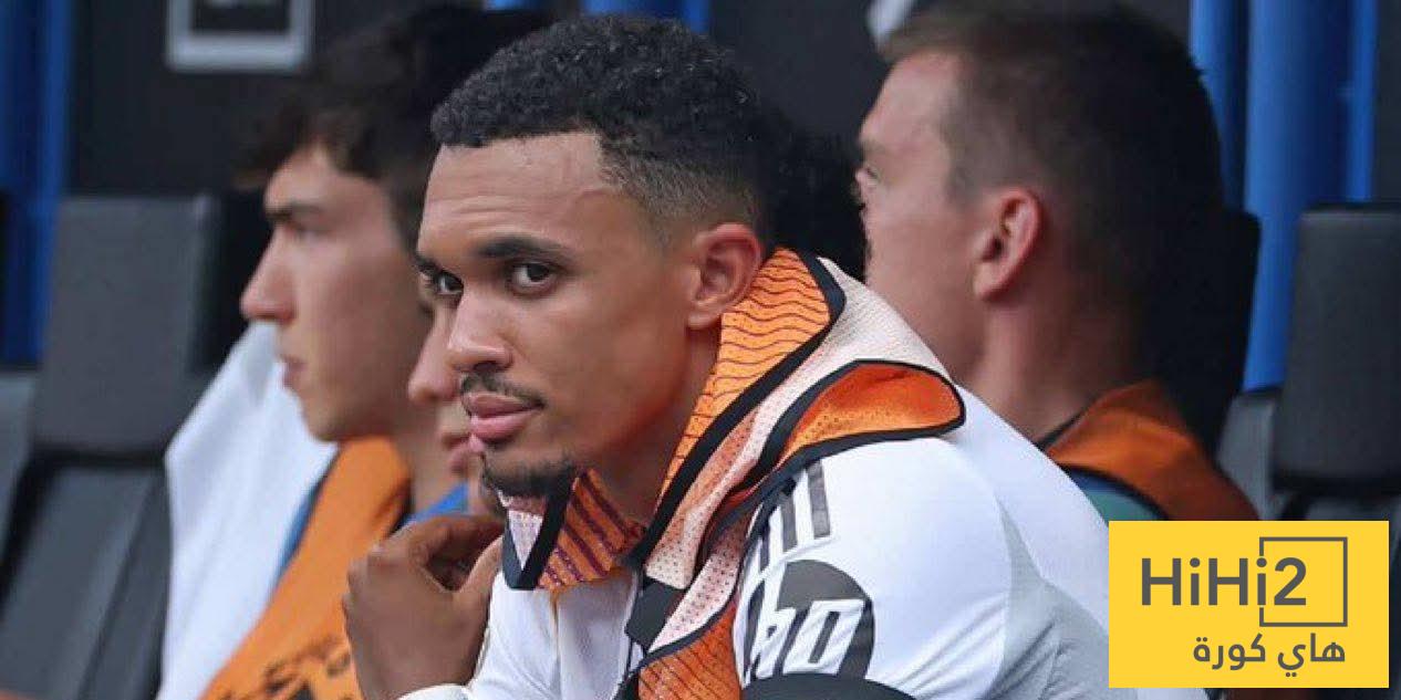 تفاصيل من دكة ريال مدريد خلال مواجهة سوسيداد