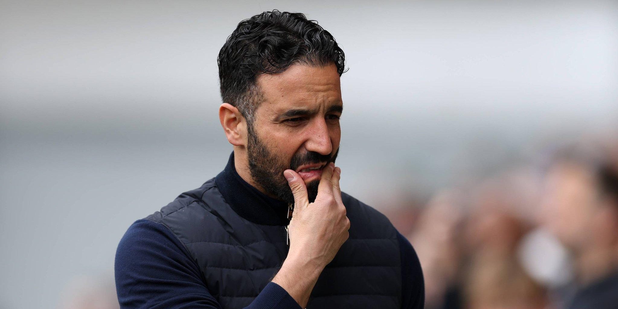خيار جديد أمام مانشستر يونايتد لبديل أموريم