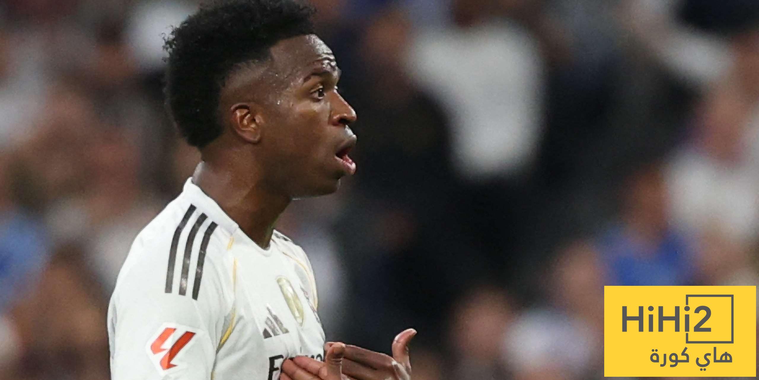 فينيسيوس أحيانًا يتصرف كالطفل !