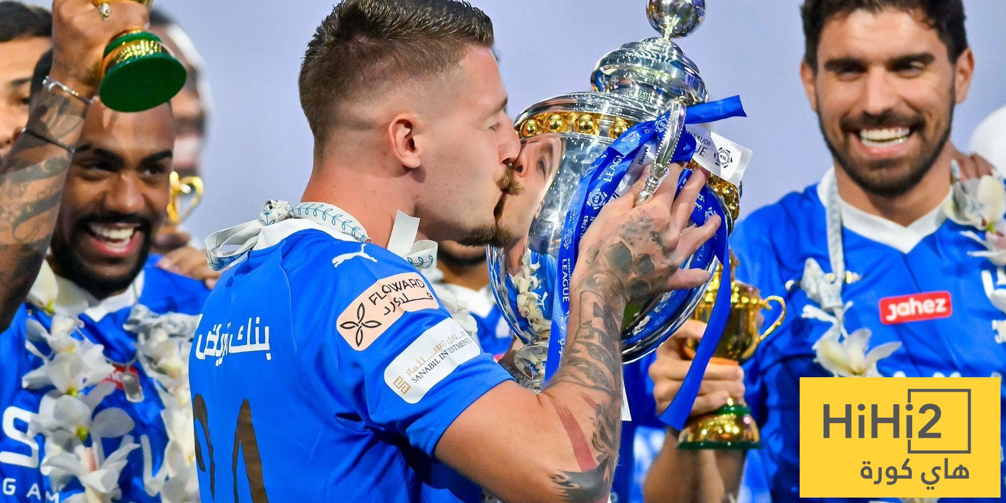 كم عدد البطولات التي توج بها سافيتش مع الهلال ؟