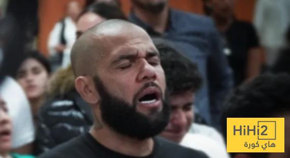 لاعب برشلونة يتحول لرجل دين