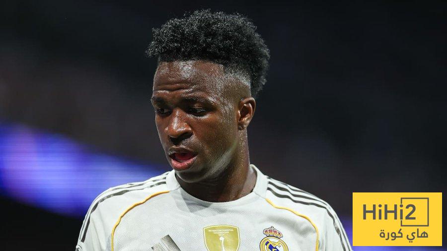 ماذا يقول القانون في ركلة جزاء فينيسيوس الغير محتسبة أمام برشلونة ؟