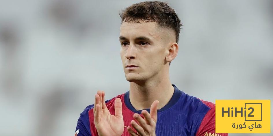 تحول مفاجئ في مسيرة كاسادو  .. خطوة قد تقربه من الرحيل عن برشلونة