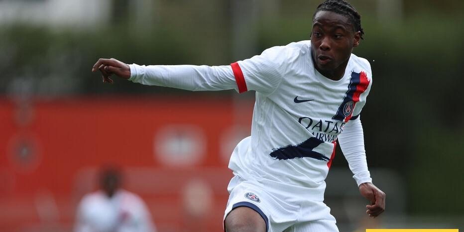 باريس سان جيرمان يستعين بطفل لتعويض غياب حكيمي