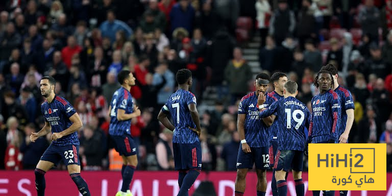 ارسنال يضيف الهدف الثاني في شباك سندرلاند