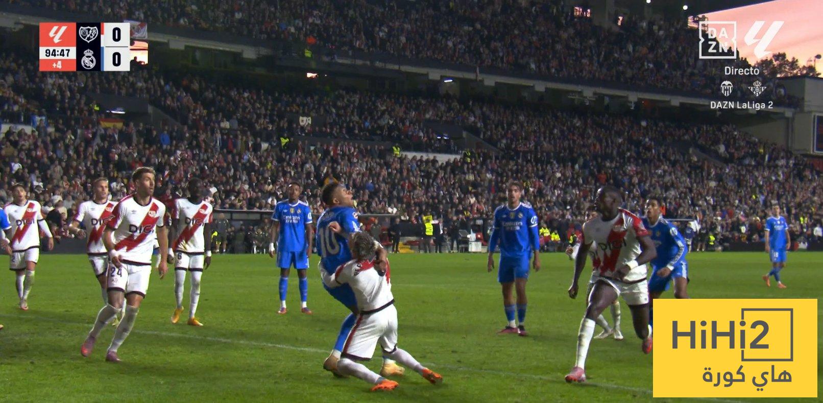 هل استحق ريال مدريد ركلة جزاء في لقطة مبابي ؟