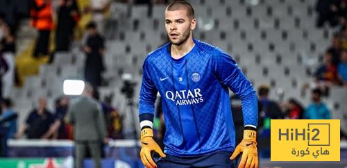 اولمبيك ليون يعيد الحارس شوفالييه إلى نقطة الصفر