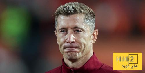 ليفاندوفسكي يخالف القواعد والمنتخب البولندي يتستر عليه