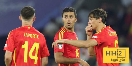 انقسام بين النقاد بسبب قلبي دفاع إسبانيا في المونديال