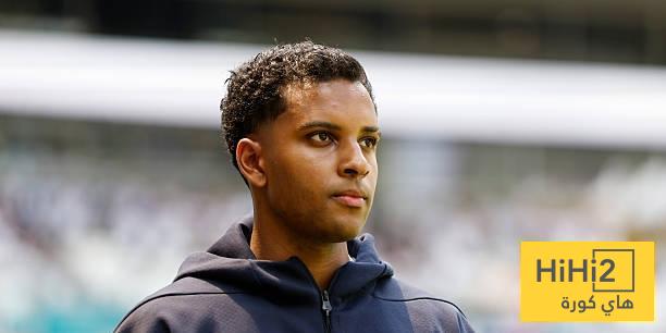 رودريغو يتابع فريقه السابق