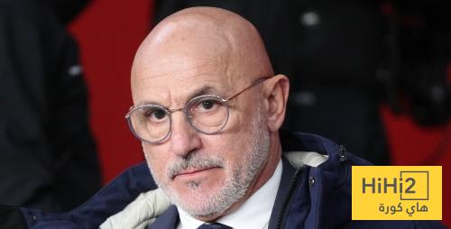 صورة .. دي لافوينتي يرفض مصافحة الحكم بعد التعادل مع تركيا