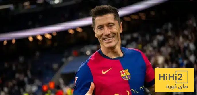 ليفاندوفسكي يسجل اسمه في تاريخ برشلونة