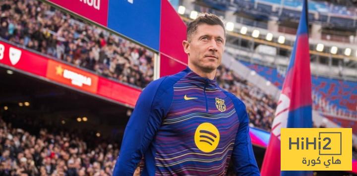 ليفاندوفسكي يغادر مباراة اتلتيك بيلباو