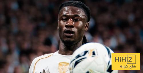 صورة.. كامافينغا ليس مصابا ..!