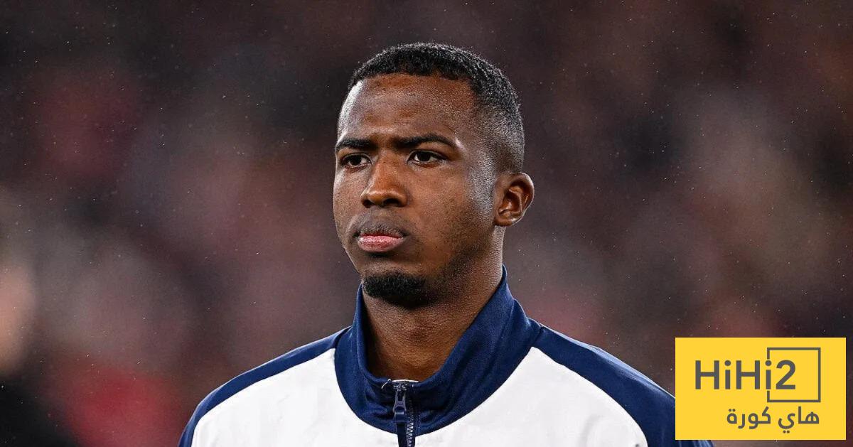 اتفاق مبدئي بين باشو وباريس سان جيرمان لتجديد العقد