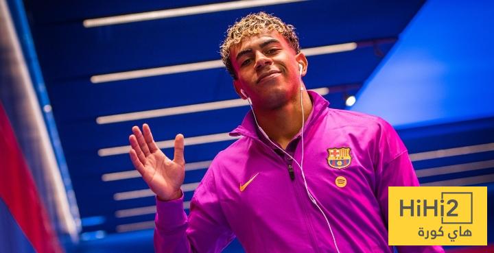 معدل أعمار تشكيلة برشلونة أمام ألافيس