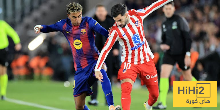 جوني يغادر مباراة برشلونة مصابا