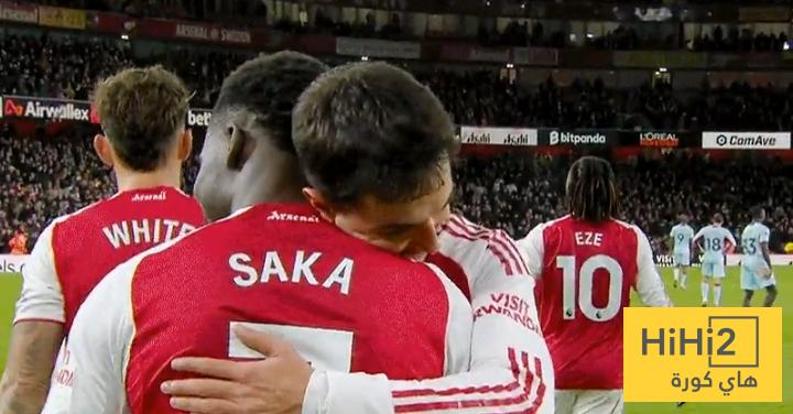 أرقام مميزة لـ ساكا في الشوط الأول أمام استون فيلا