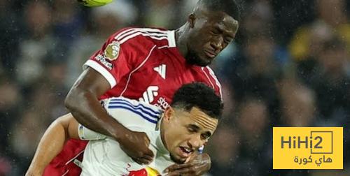 نهاية الشوط الأول .. تعادل سلبي بين ليفربول وليدز يونايتد