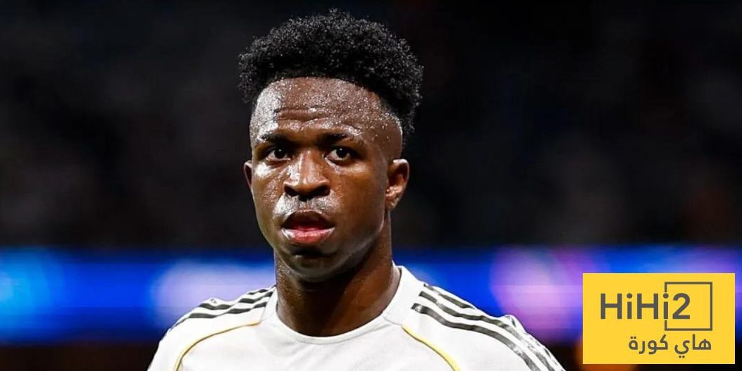 صورة : فينيسيوس يرد على صافرات استهجان مشجعي الريال