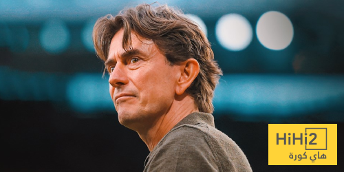 لاعبو توتنهام يدعمون توماس فرانك