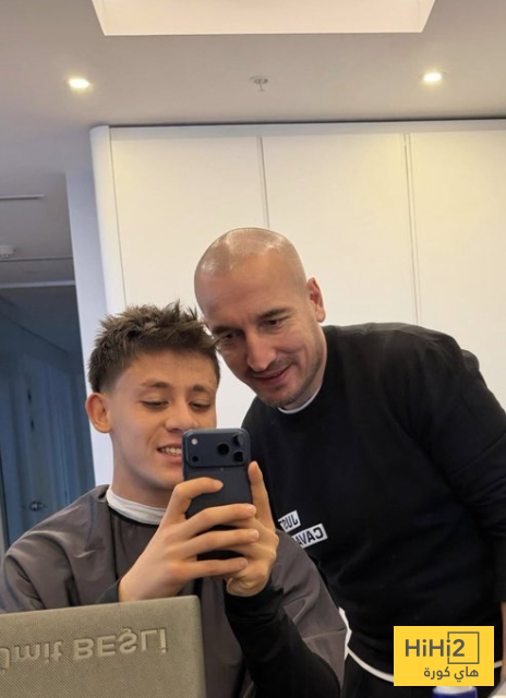 صورة.. نيولوك جديد لـ غولر 4 صورة.. نيولوك جديد لـ غولر 3